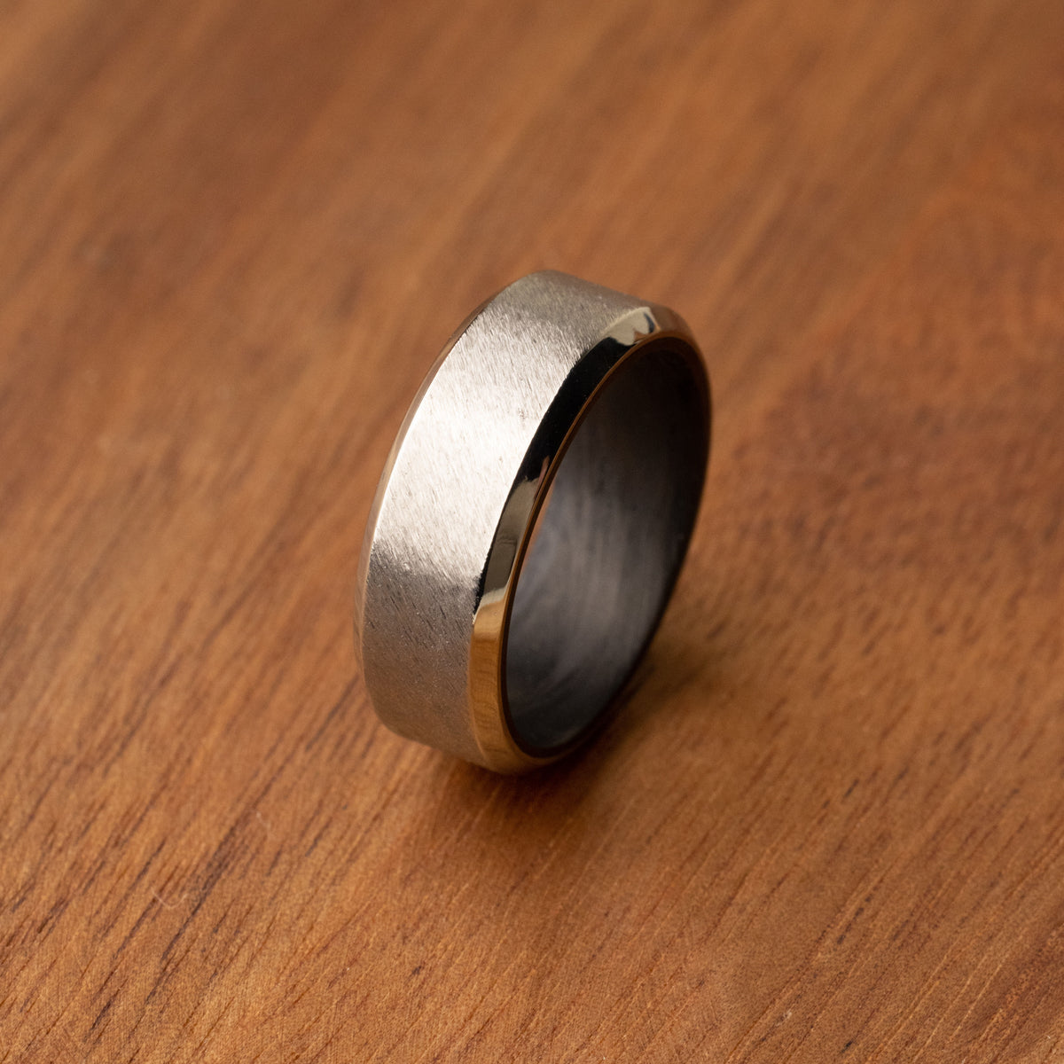 Size 9 Titanium and Carbon Fiber